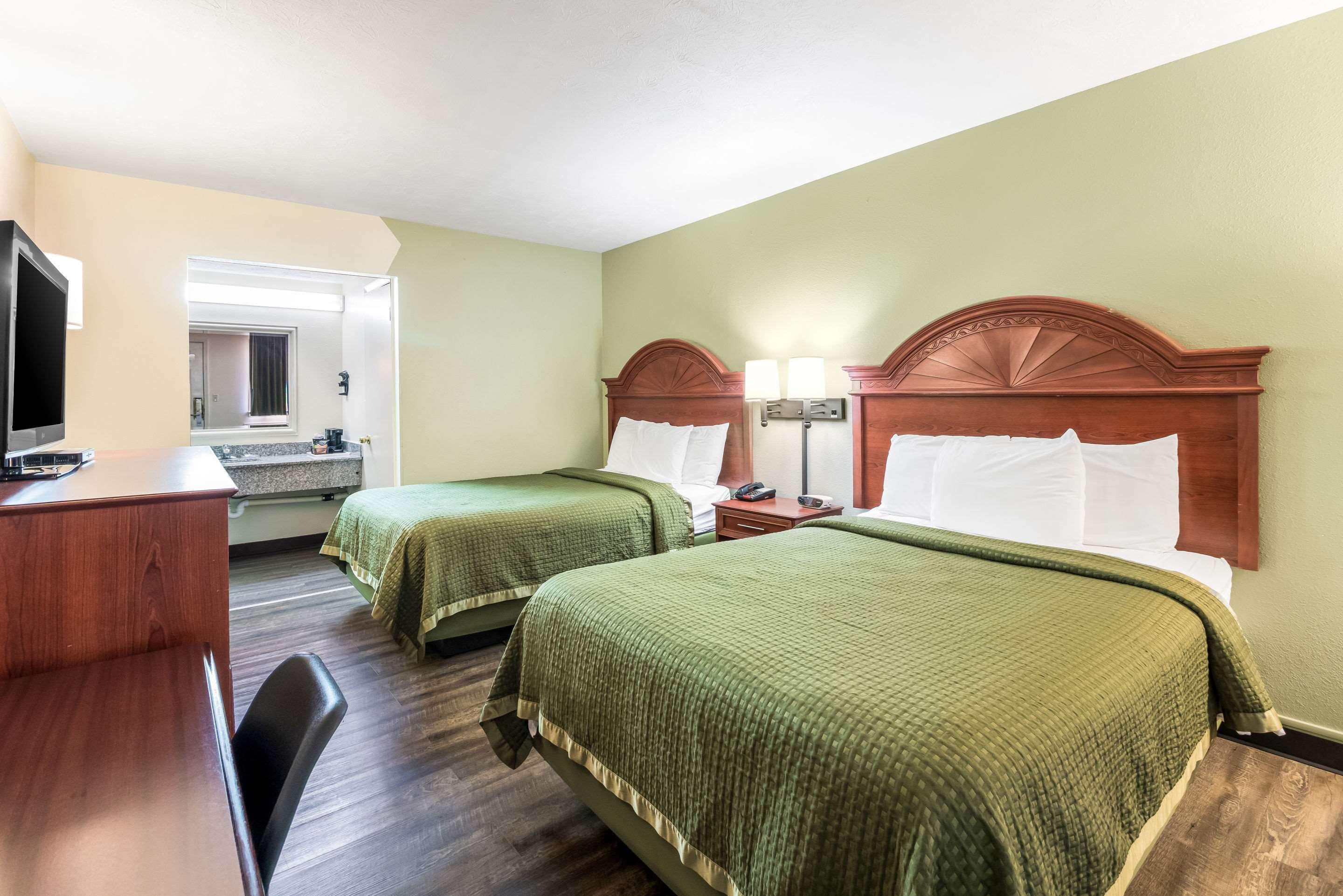 Rodeway Inn Cadiz Luaran gambar